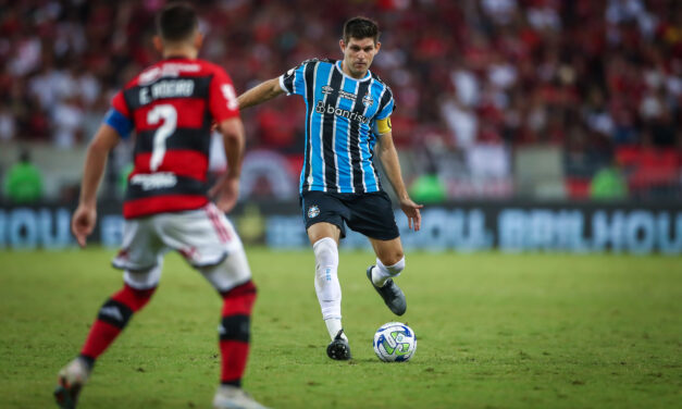 Kannemann leva cartão amarelo novamente e desfalca o Grêmio pela terceira vez na Série A