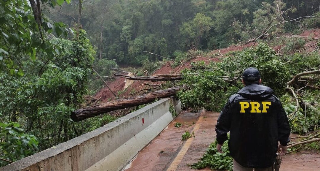Defesa Civil divulga balanço das ocorrências causadas pelas chuvas