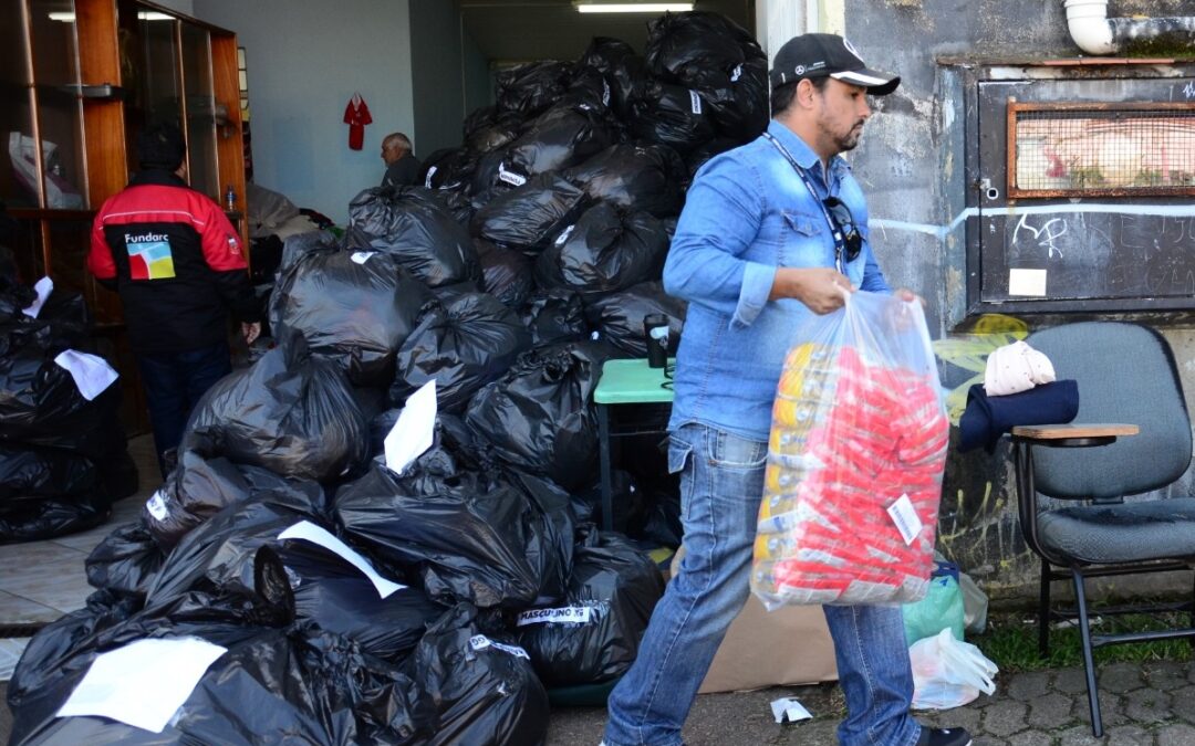 Mutirão de solidariedade pela reconstrução de Gravataí: mais de 20 mil peças de roupas foram doadas; prioridades agora são alimentos e materiais de higiene e limpeza