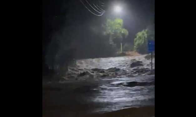 Forte chuva causa alagamentos e transtornos em cidades do Rio Grande do Sul