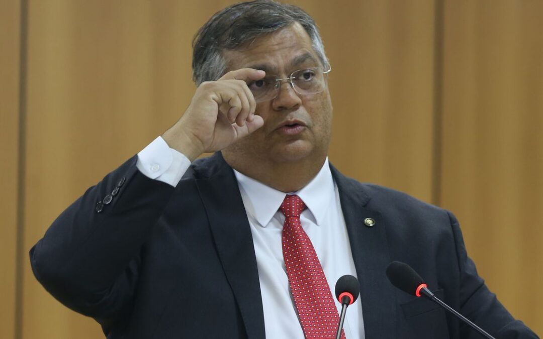 Ministro da Justiça pede providências sobre atos racistas na Argentina