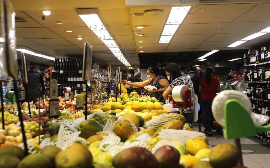 Inflação oficial de junho fica negativa em 0,08%
