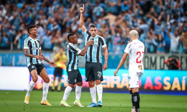 Grêmio recebe o Atlético-MG na Arena em busca de reconquistar a 2ª colocação do Brasileirão