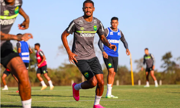 Cuiabá pode ter estreia de atacante contra o Inter