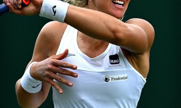 De virada, Bia Haddad vence Putintseva em sua estreia em Wimbledon
