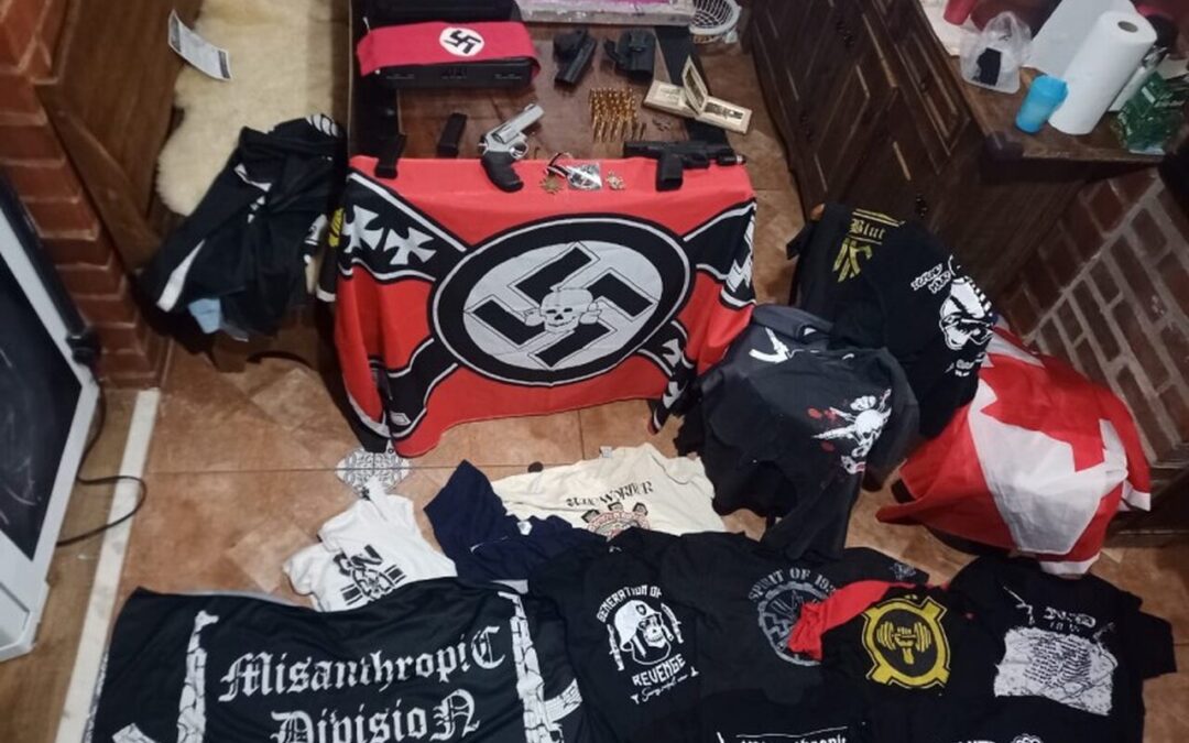 Suspeita de integrar grupo neonazista é presa após trocar tiros com policiais em Nova Petrópolis