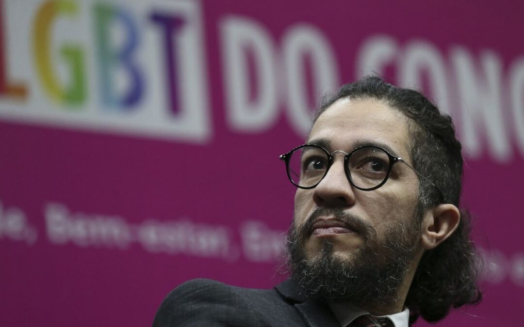 Ministério Público denuncia Jean Wyllys por injúria contra Eduardo Leite