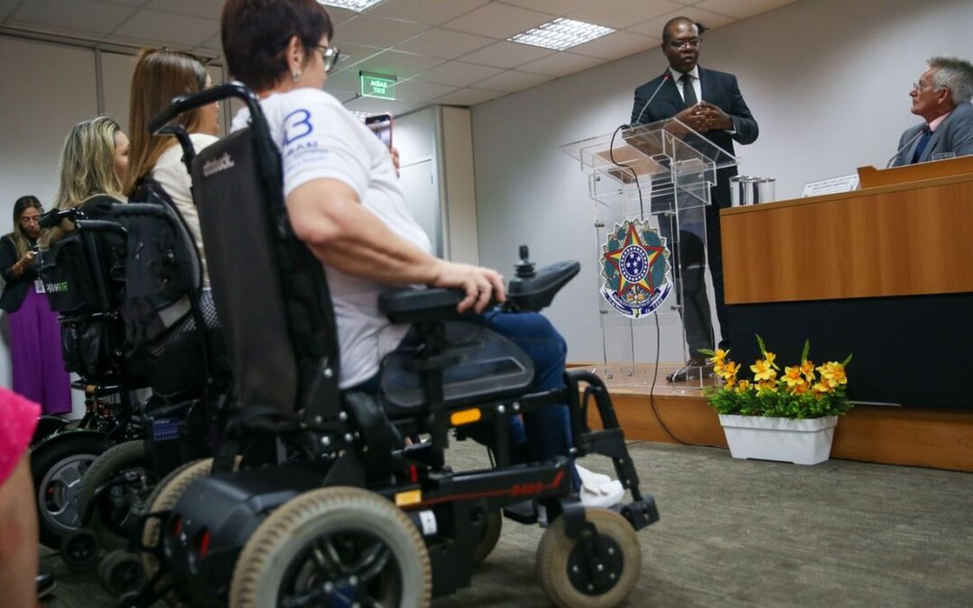 Apenas uma a cada quatro pessoas com deficiência consegue concluir a educação básica