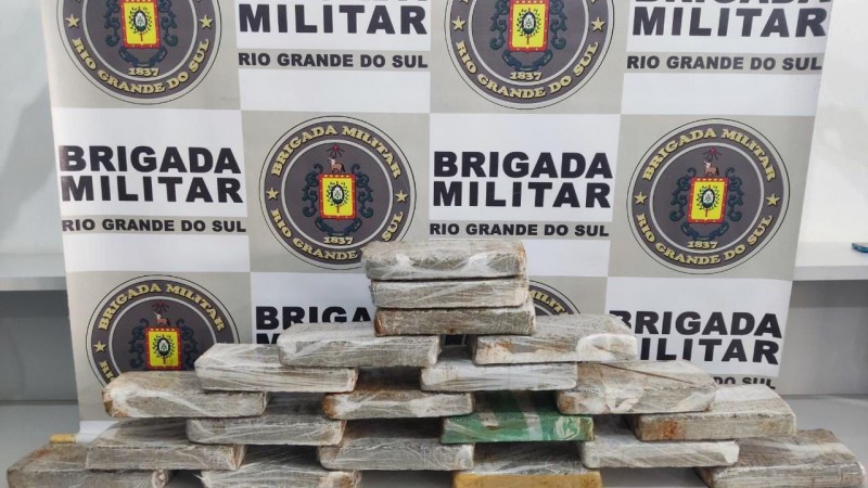 BM prende homem com mala cheia de drogas em Erechim