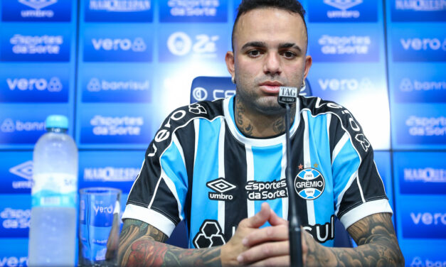 Luan é apresentado pelo Grêmio e diz que acontecimentos no Corinthians são “página virada”