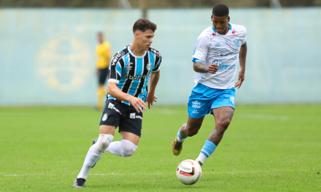 Grêmio e Novo Hamburgo empatam em 2 a 2 pela Copa FGF