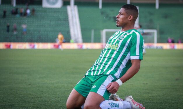 Erick Farias marca pela primeira vez, Juventude vence o Guarani e encosta novamente no G-4 da Série B