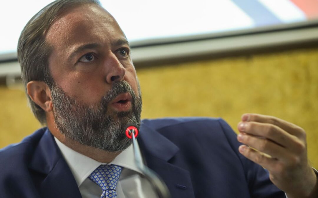 Governo quer que Abin e PF investiguem apagão