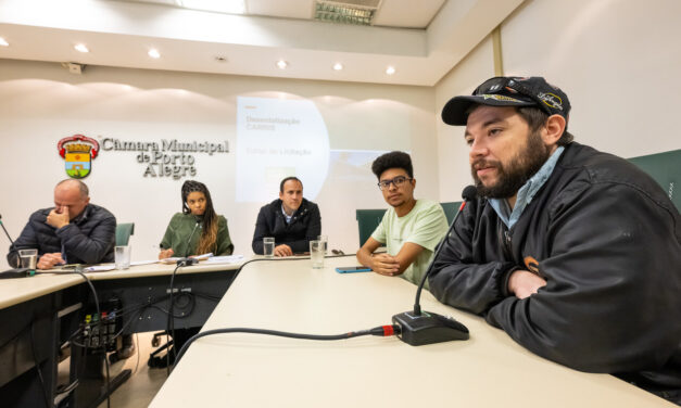 Comissão da Câmara Municipal de Porto Alegre discute a privatização da Carris