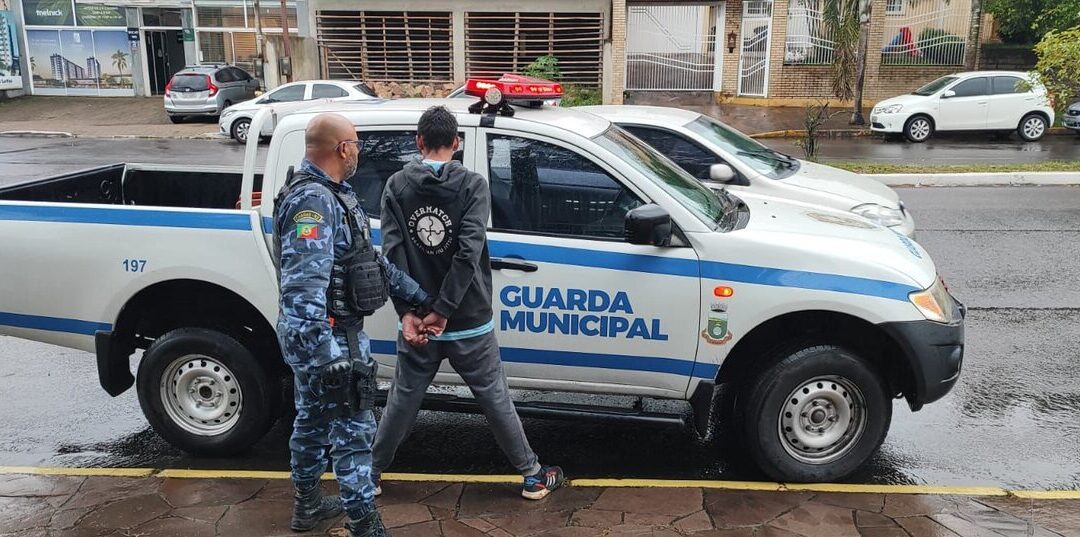 Guarda Municipal de Canoas prende trio após roubo na avenida Getúlio Vargas