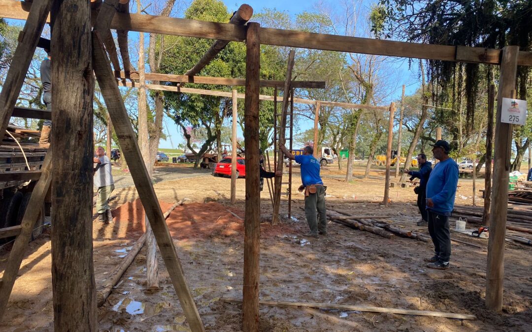 Começa a montagem dos piquetes no Parque Harmonia
