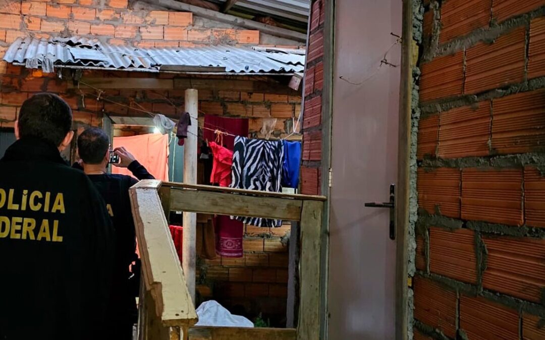Operação Vitória-Régia da Polícia Federal prende suspeito de armazenar pornografia infantil