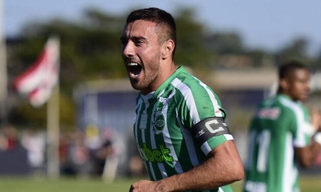 Em disputa que vale a permanência no G-4, Alan Ruschel completa 100 jogos no Juventude
