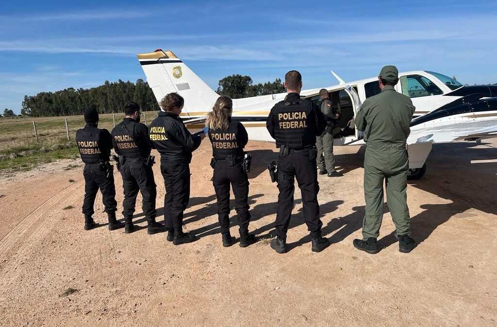 Estrangeiro condenado por tráfico internacional de drogas é extraditado do Brasil