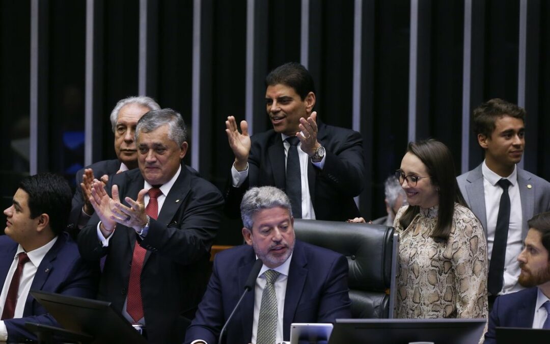 Câmara volta a discutir novo arcabouço fiscal