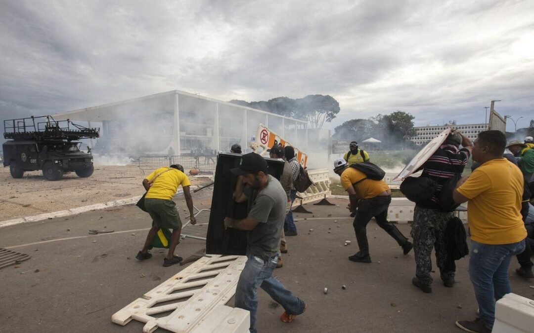 PGR pede condenação de 40 acusados de participação nos atos de 8 de janeiro