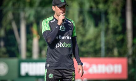 Ele fica! Thiago Carpini permanece no Juventude para disputar a Série A de 2024