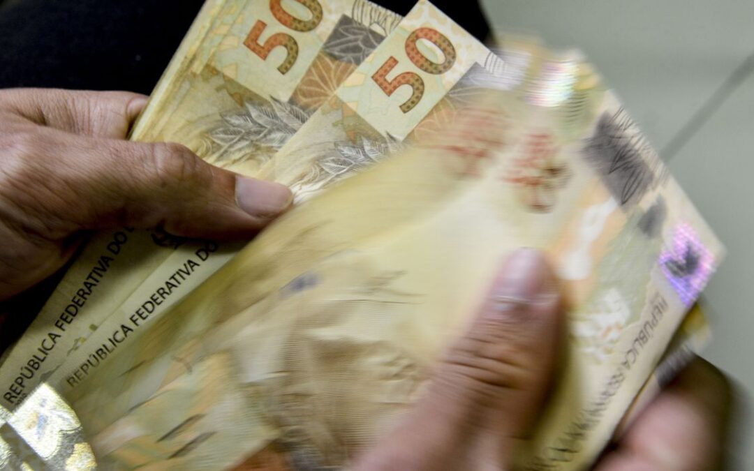 Desenrola renegociou quase R$ 10 bilhões, aponta Febraban