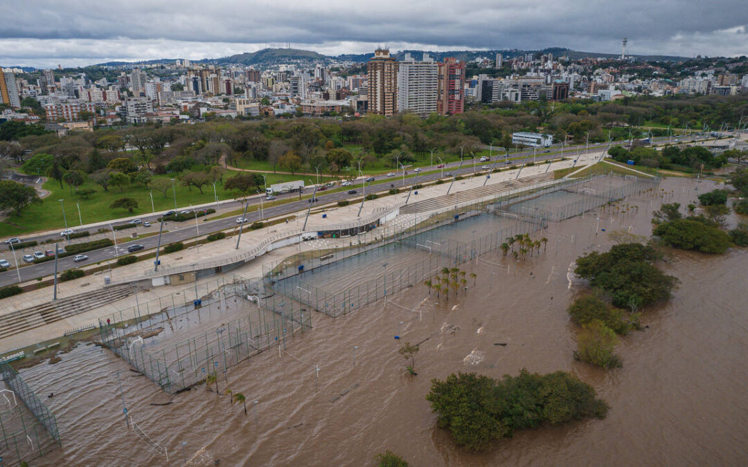Prefeitura suspende atividades esportivas nas quadras do trecho 3 da Orla
