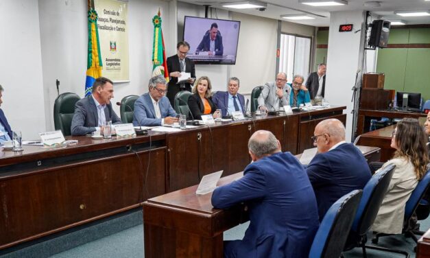 Comissão da Assembleia sabatina indicados para diretorias do Banrisul
