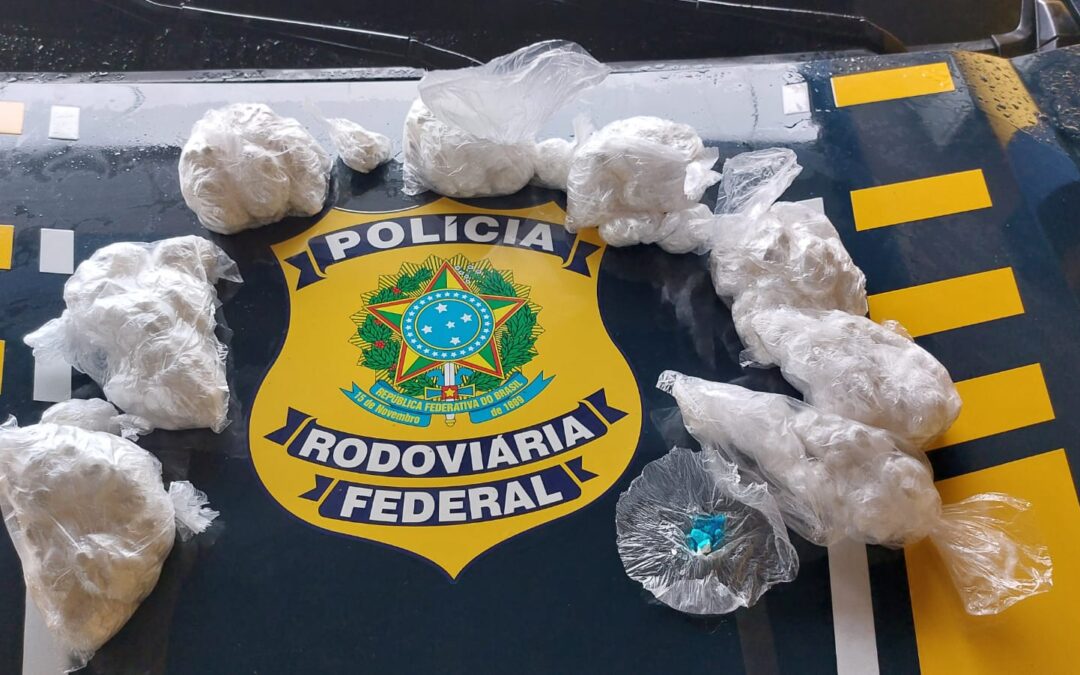 PRF prende motorista de aplicativo transportando cocaína em Rosário do Sul