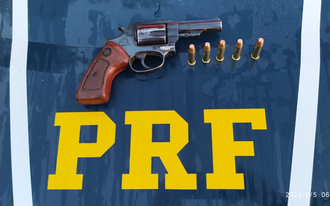 PRF prende homem embriagado e armado após acidente em Caçapava do Sul