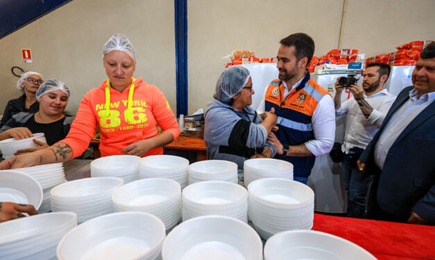 Novo site lançado pelo Rio Grande do Sul orienta voluntários sobre doações para ajudar municípios atingidos por enchentes