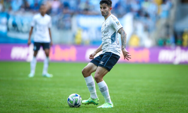 É do Grêmio! Vilasantti é o volante com mais participações em gols do Brasileirão