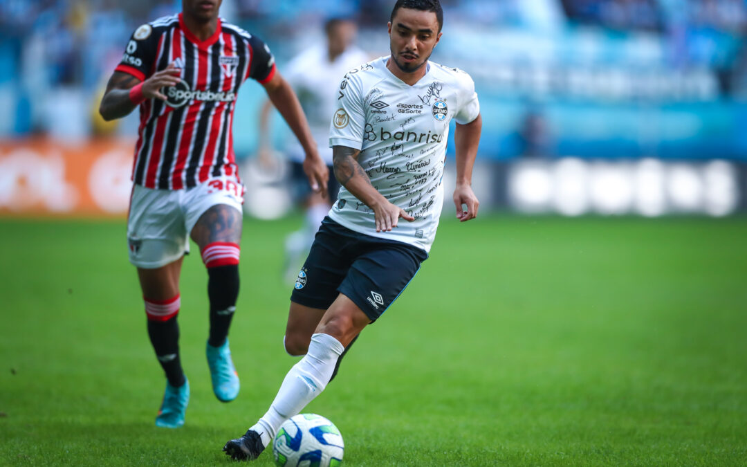 Problema na lateral tricolor: quem deve substituir Mayk diante do Juventude?