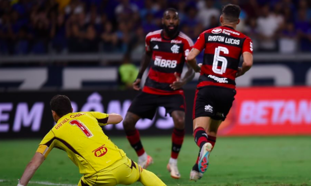 Próximo adversário do Grêmio, Flamengo é o melhor visitante do Campeonato Brasileiro