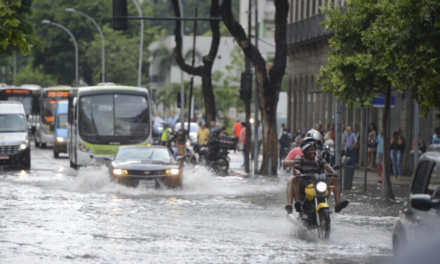 Possibilidade de alagamentos e inundações no sábado é alertada pela Defesa Civil