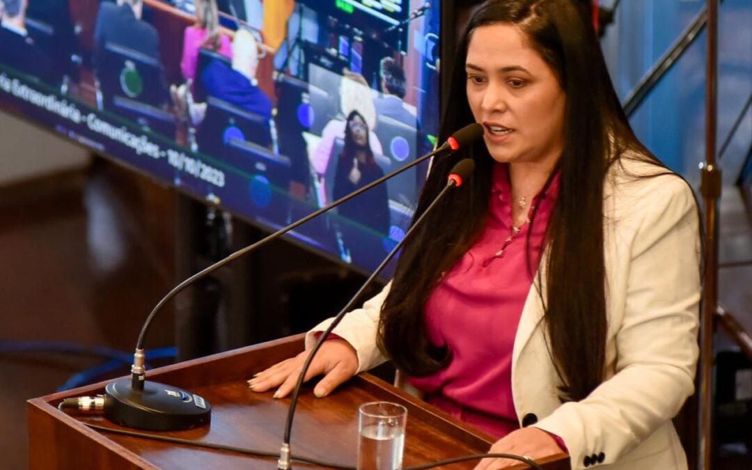 Aprovada PL na CCJ que estabelece sanções administrativas para quem discriminar pessoas com TEA