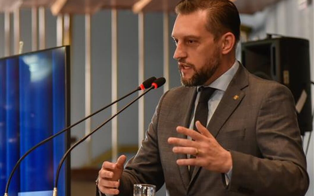 Reconstrução da ponte entre Nova Roma do Sul e Nova Pádua receberá recursos de políticos do Estado