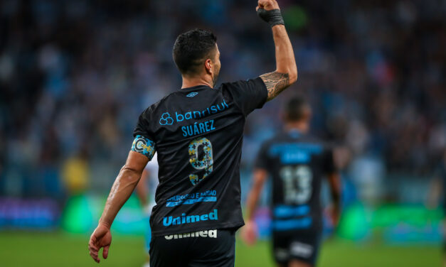 Em temporada excelente, Suárez se consagra no Grêmio e deixará saudade no vestiário