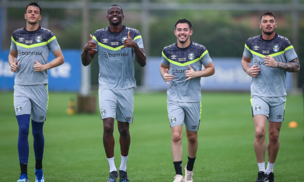 Grêmio faz último treino antes do recesso da Data Fifa
