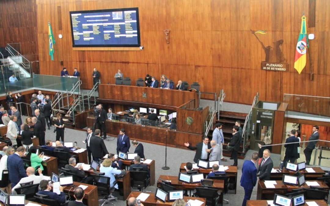 Piso regional recebe reajuste de 9% pela Assembleia Legislativa