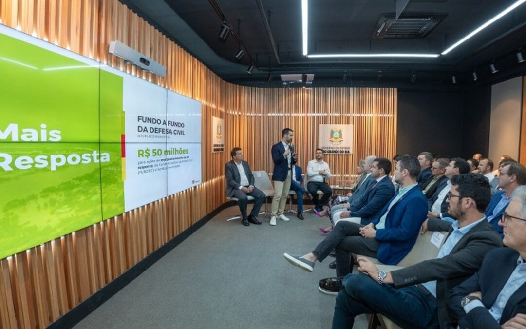 Governo apresenta em reunião com a Famurs balanço e novas medidas de apoio a vítimas dos eventos climáticos do Estado