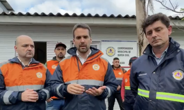 Governador Eduardo Leite, vistoria nesta segunda-feira, (20/11), cidades atingidas pelo temporal do final de semana