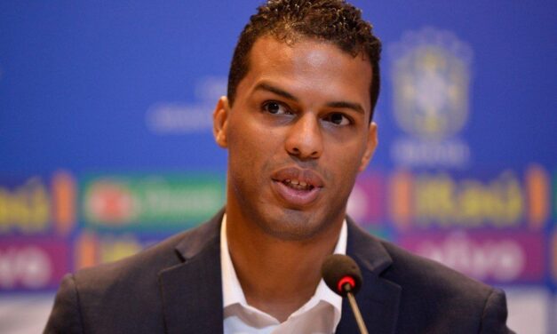 Grêmio anuncia Fernando Lazaro como coordenador do setor de Análise e Desenvolvimento do Departamento de Futebol