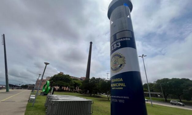 Prefeitura promove capacitação para agentes que irão lidar com os totens de segurança