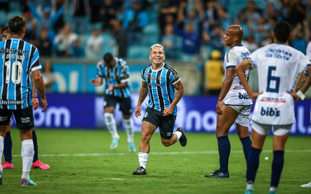 Com show de Soteldo, Grêmio goleia o São José