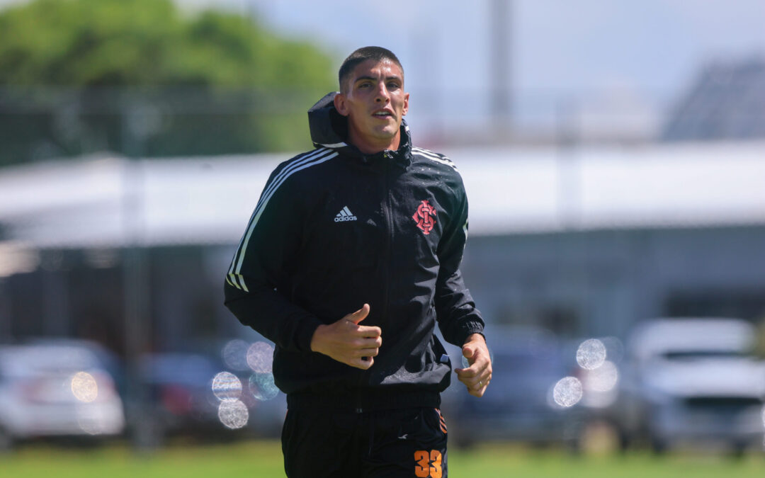 Rochet faz corridas no gramado, mas segue sem data para voltar à meta