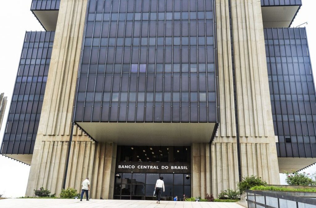Greve de servidores do Banco Central pode causar apagão em serviços do banco