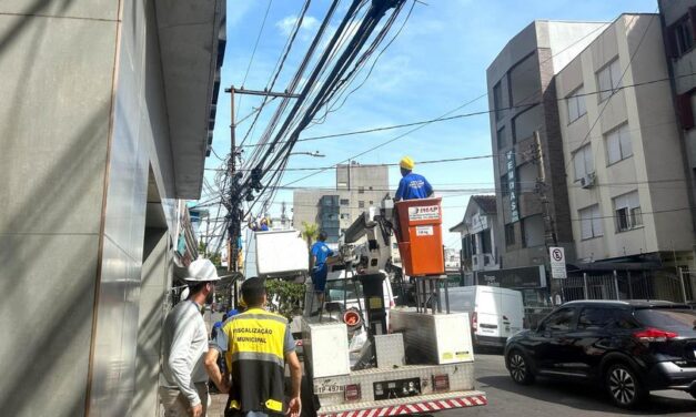 Força-tarefa para retirada de excesso de fios em postes da capital inicia nesta sexta-feira