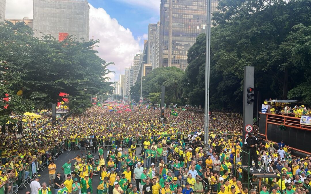 Ato reúne apoiadores de Bolsonaro em São Paulo